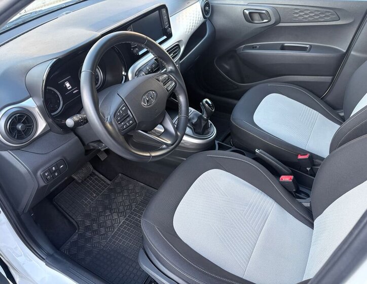 Hyundai i10 Hatchback 998,0 49 kw