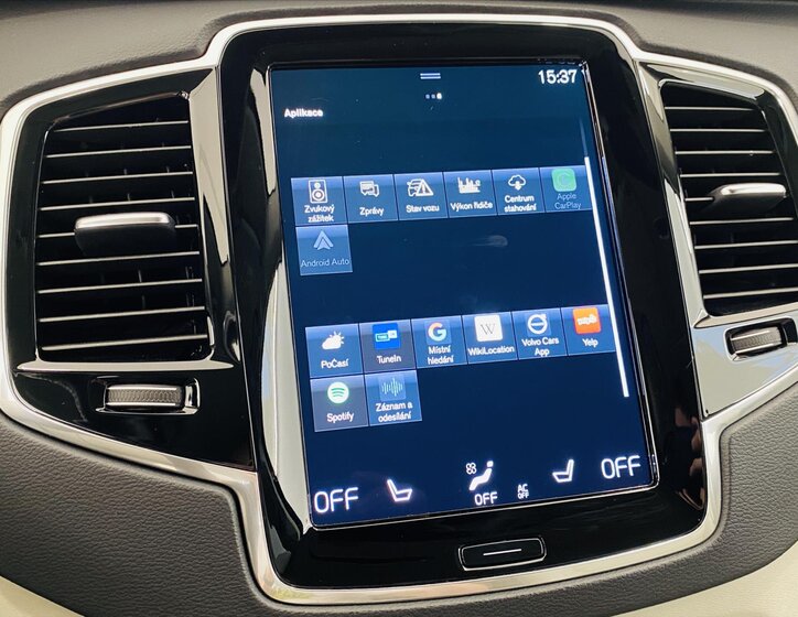 Volvo XC90 SUV / Terénní 2,0 l 173 kw