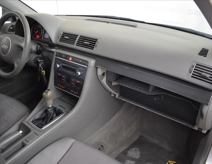 Audi A4 Sedan / Limuzína 2,0 l 96 kw