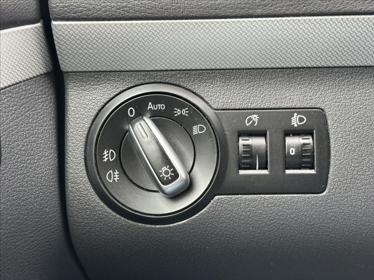 Volkswagen Touran MPV 2,0 l 103 kw