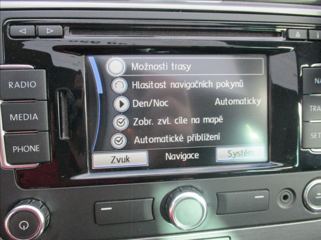 Volkswagen Passat Kombi 1,4 l 90 kw