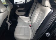 Volvo XC40 9