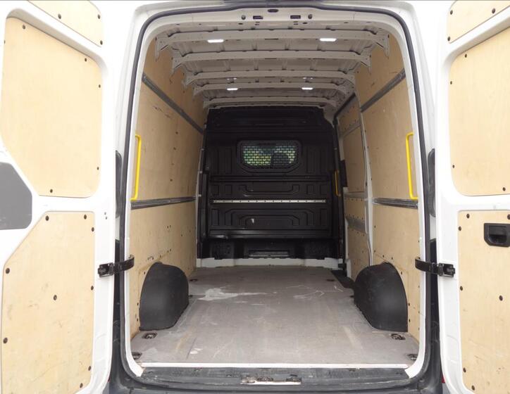Volkswagen Crafter 17