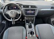Volkswagen Tiguan 8
