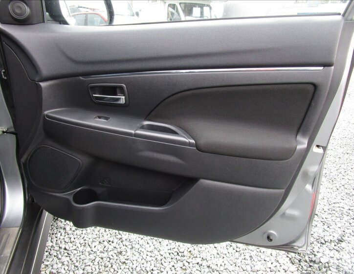 Mitsubishi ASX SUV / Terénní 1,6 l 86 kw