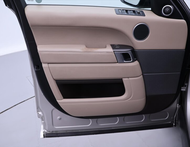 Land Rover Range Rover Sport SUV 3,0 l 215 kw