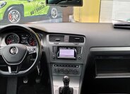 Volkswagen Golf 32