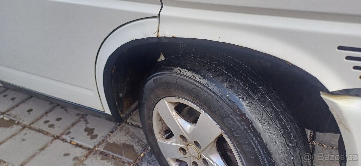 Volkswagen Caravelle VAN / Minibus 0,0 75 kw