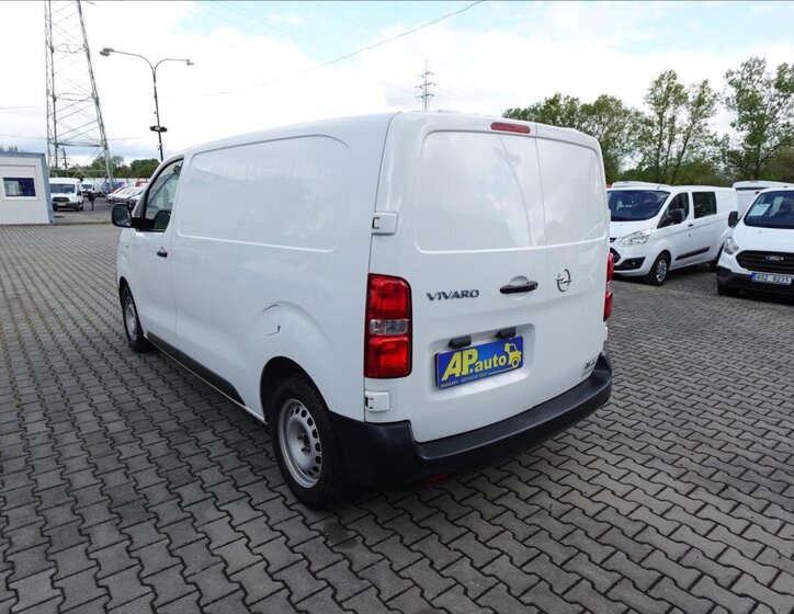 Opel Vivaro Ostatní 1,5 l 75 kw