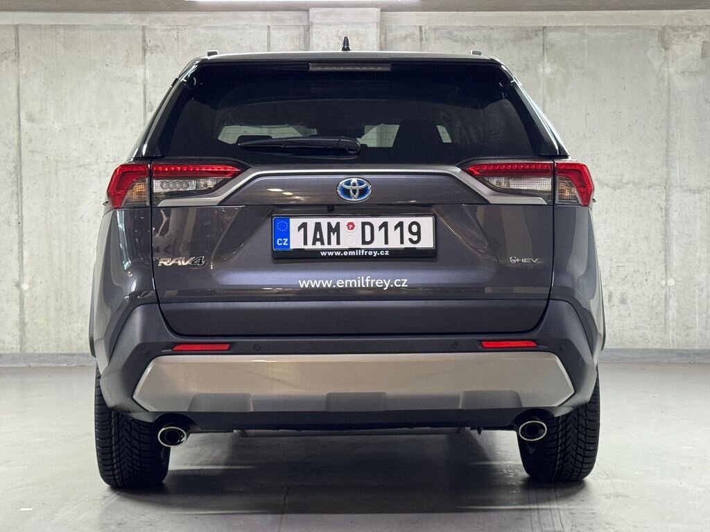 Toyota RAV4 SUV 2,5 l 163 kw