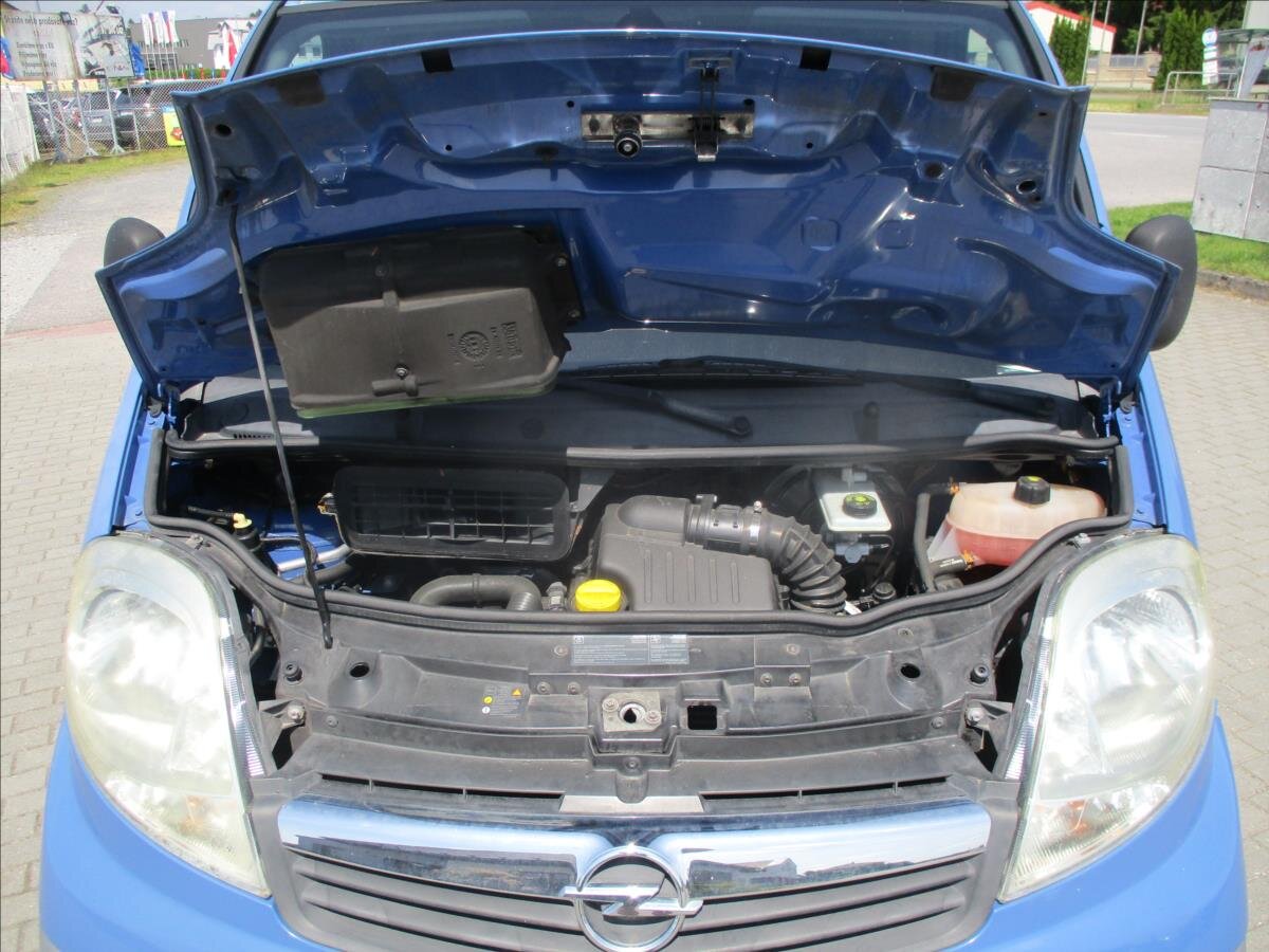 Opel Vivaro Kombi 2,0 l 84 kw