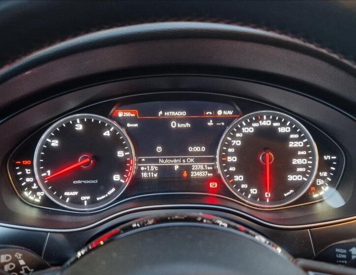 Audi A6 Allroad Kombi 3,0 l 235 kw