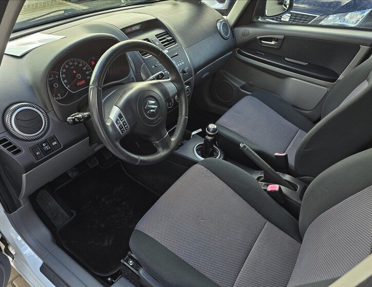 Suzuki SX4 Hatchback 1,6 l 79 kw