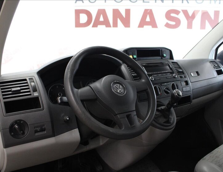 Volkswagen Transporter Kombi 2,0 l 103 kw