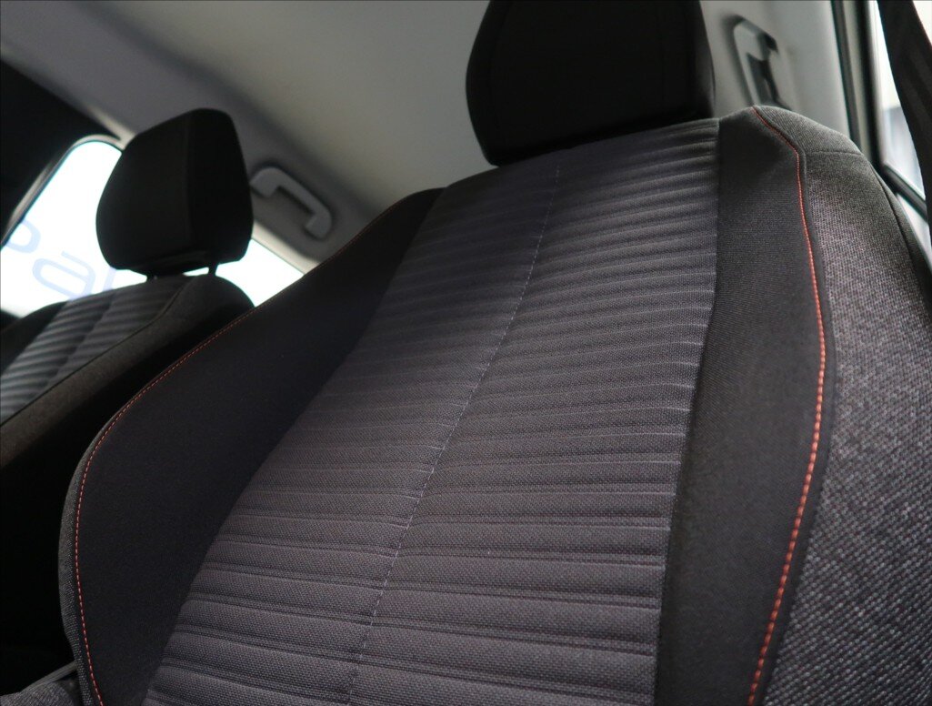 Peugeot 2008 SUV / Terénní 1,2 l 74 kw