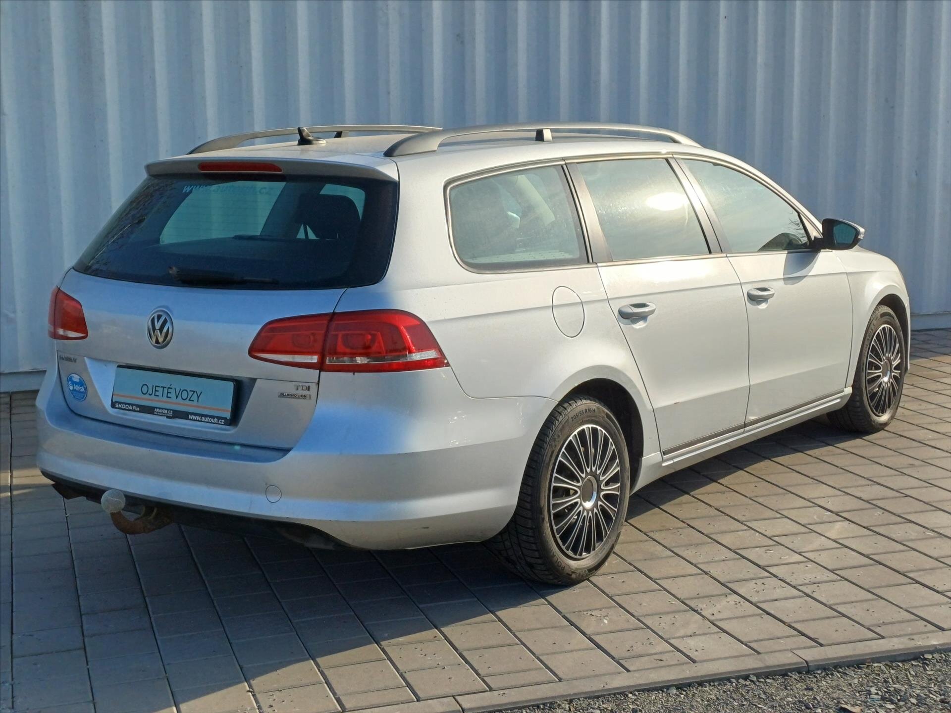 Volkswagen Passat Kombi 1,6 l 77 kw