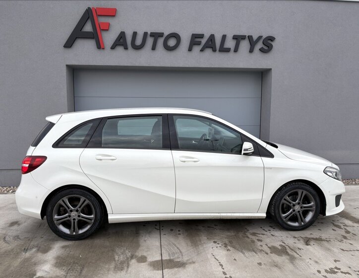 Mercedes-Benz Třídy B Kombi 1,5 l 80 kw