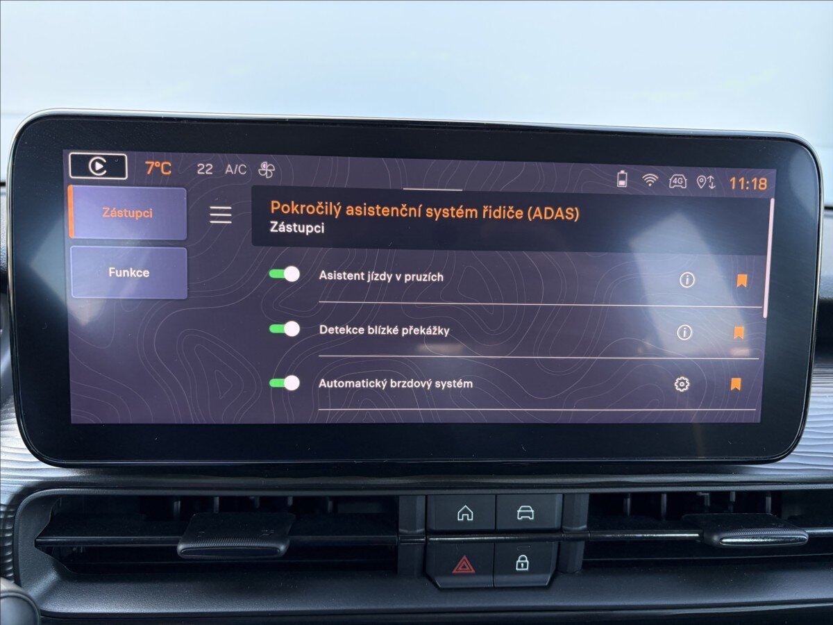 Jeep Avenger Sedan / Limuzína 1,2 l 74 kw