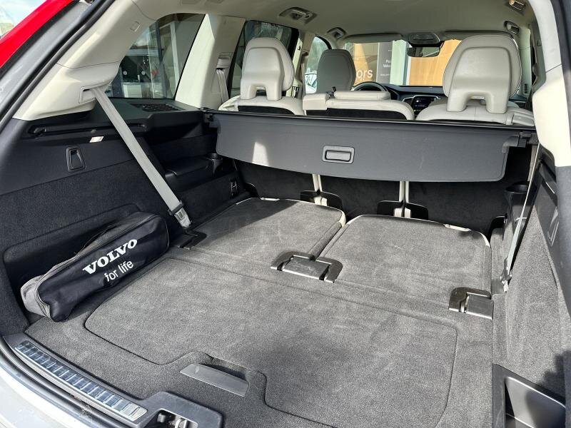 Volvo XC90 SUV 2,0 l 173 kw