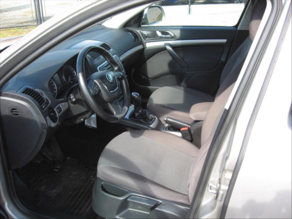 Škoda Octavia Kombi 2,0 l 103 kw