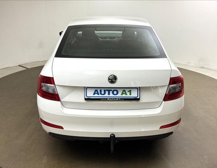 Škoda Octavia Sedan / Limuzína 1,6 l 77 kw