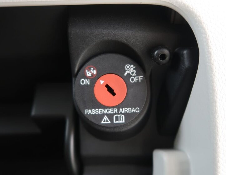 Suzuki Ignis SUV 1,2 l 66 kw