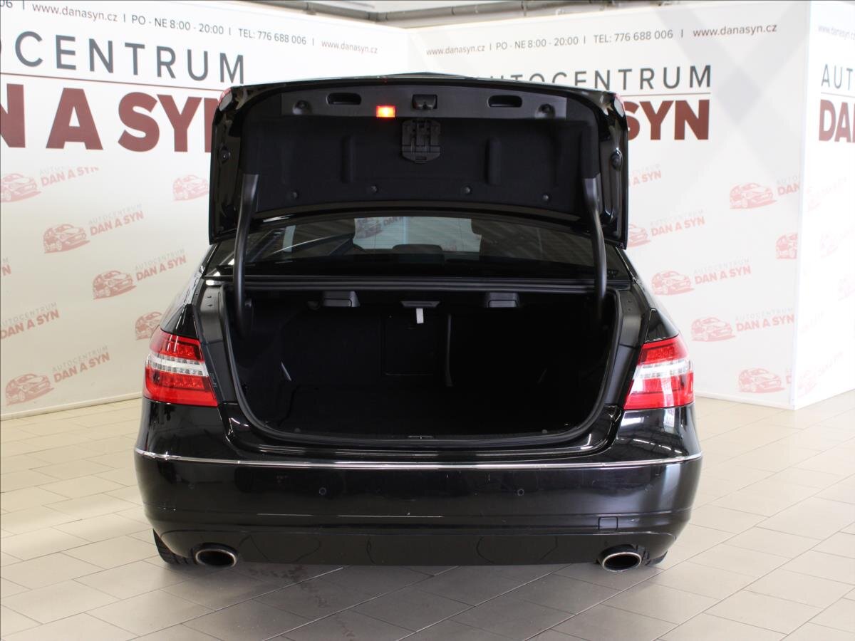 Mercedes-Benz Třídy E Sedan 3,0 l 170 kw