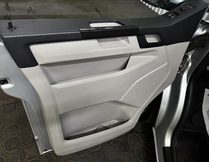 Volkswagen Transporter Ostatní 2,0 l 110 kw