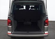 Volkswagen Caravelle 26