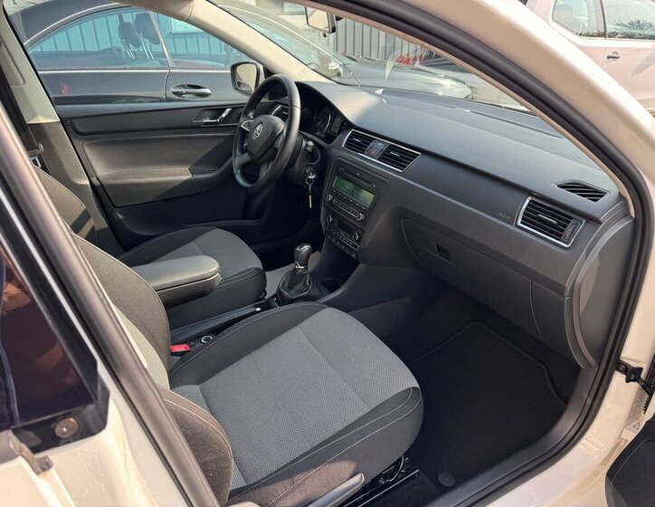 Škoda Rapid Sedan / Limuzína 1,6 l 77 kw