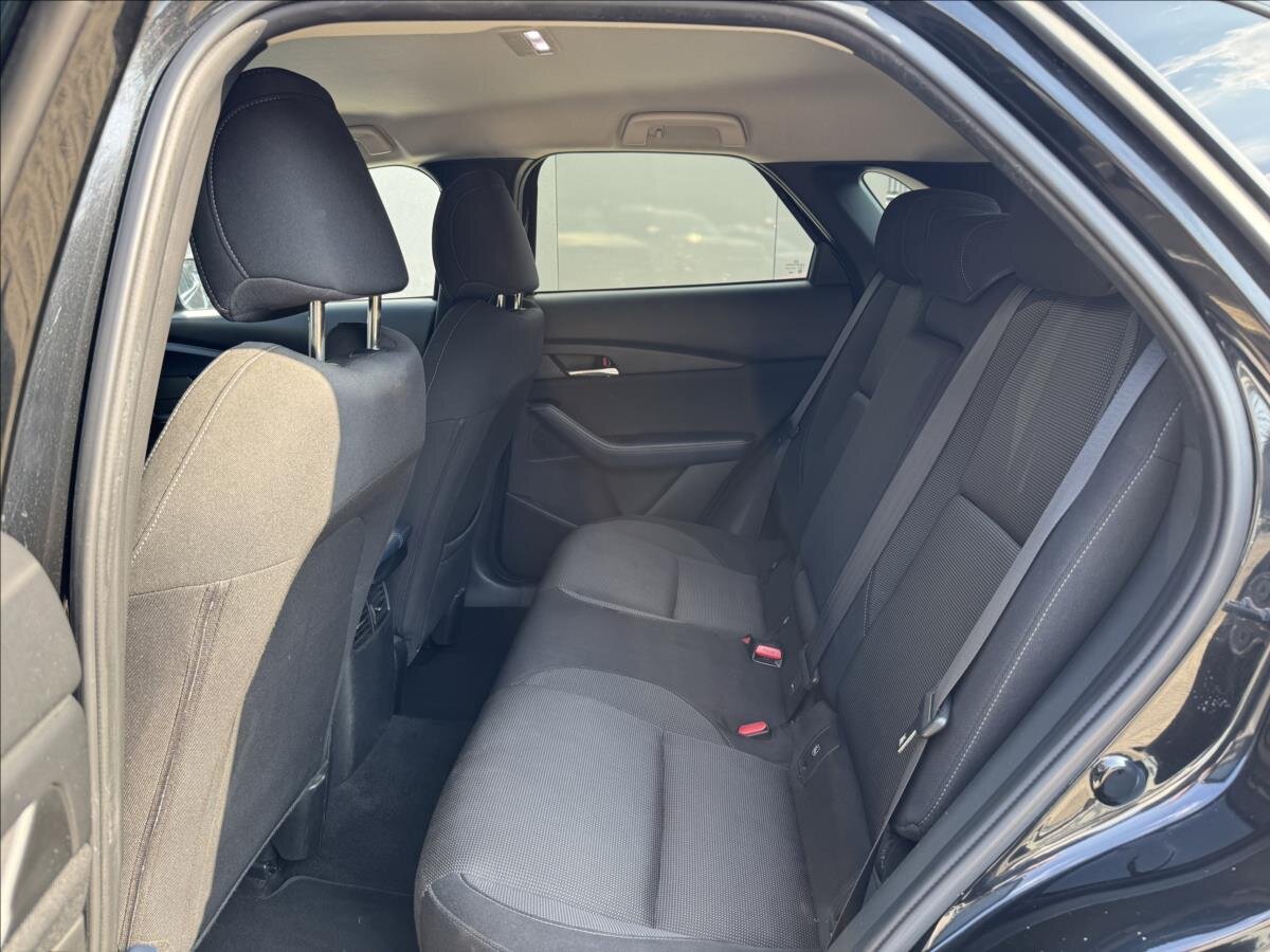 Mazda CX-30 CUV / Crossover 2,0 l 132 kw