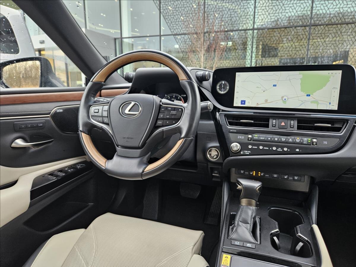 Lexus ES 300h
