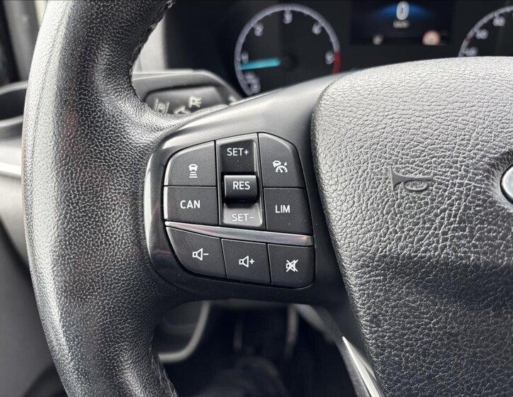 Ford Tourneo Custom Kombi 2,0 l 125 kw