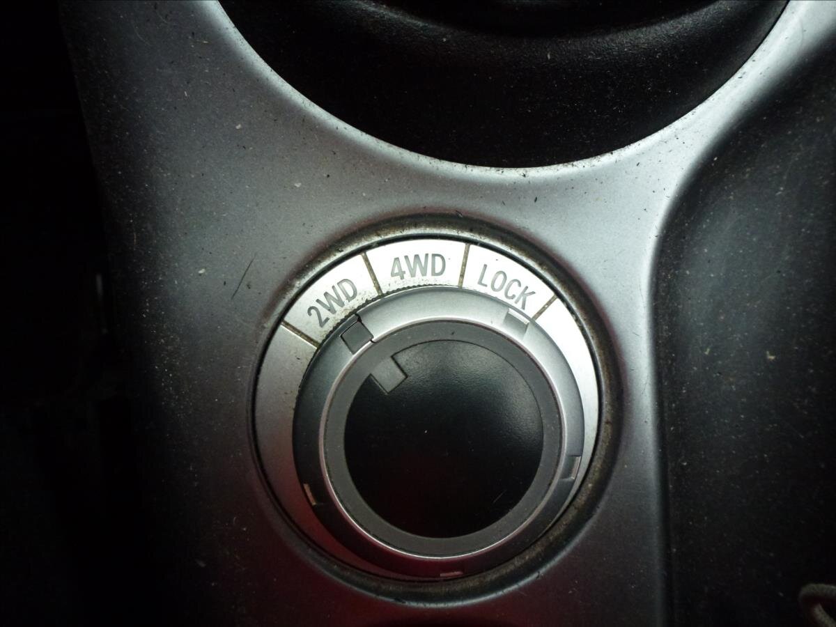 Mitsubishi Outlander SUV / Terénní 2,0 l 103 kw