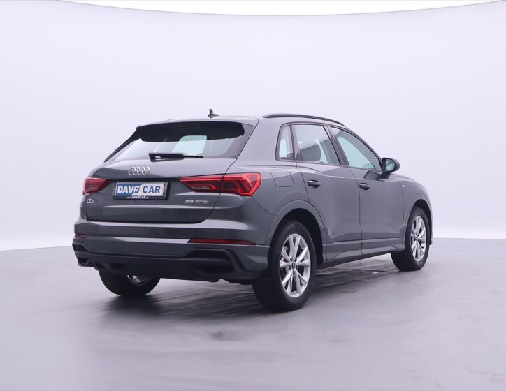 Audi Q3 SUV / Terénní 1,5 l 110 kw