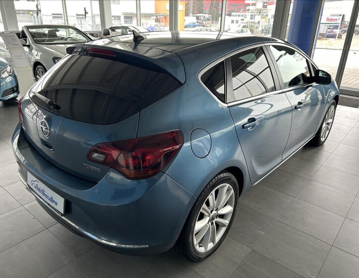 Opel Astra Hatchback 1,6 l 125 kw