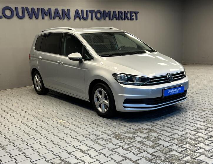 Volkswagen Touran 13