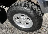 Land Rover Defender 17