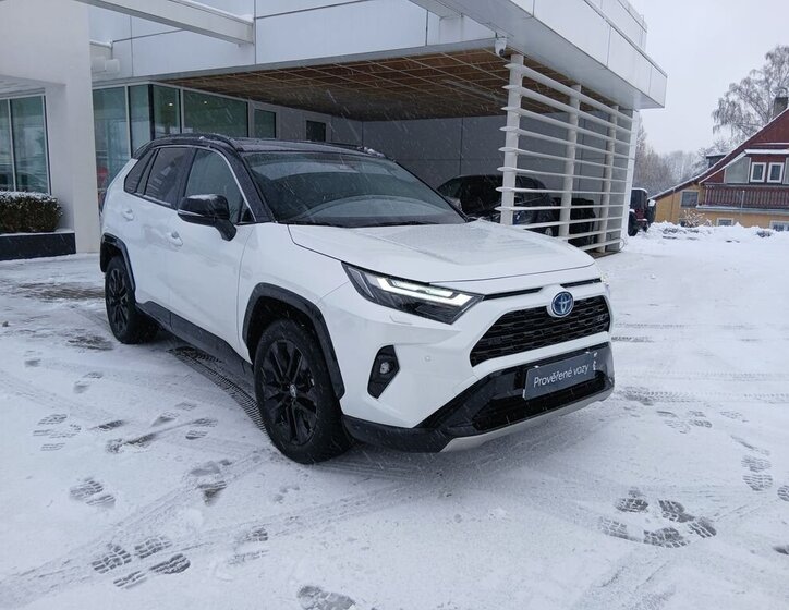 Toyota RAV4 SUV 2,5 l 131 kw