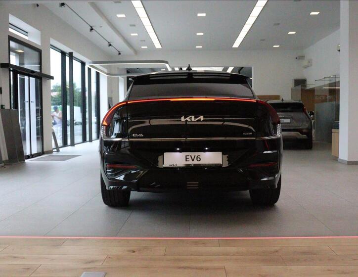 KIA EV6 5