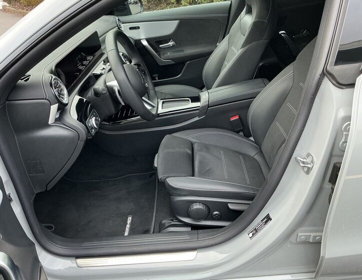 Mercedes-Benz CLA Sedan / Limuzína 2,0 l 110 kw