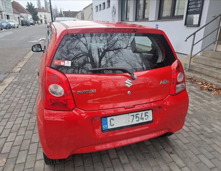Suzuki Alto Hatchback 996,0 50 kw