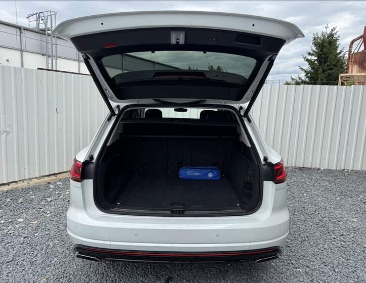 Volkswagen Touareg Kombi 3,0 l 210 kw