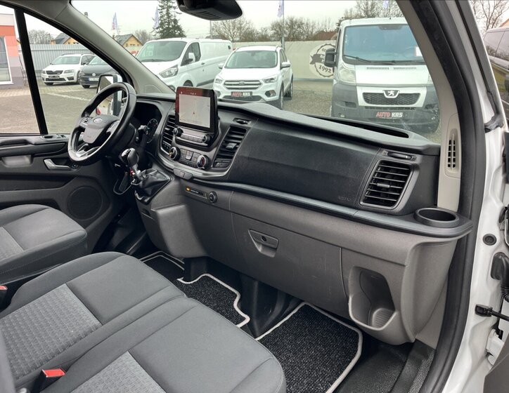 Ford Transit Custom 18