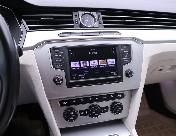 Volkswagen Passat Kombi 2,0 l 110 kw