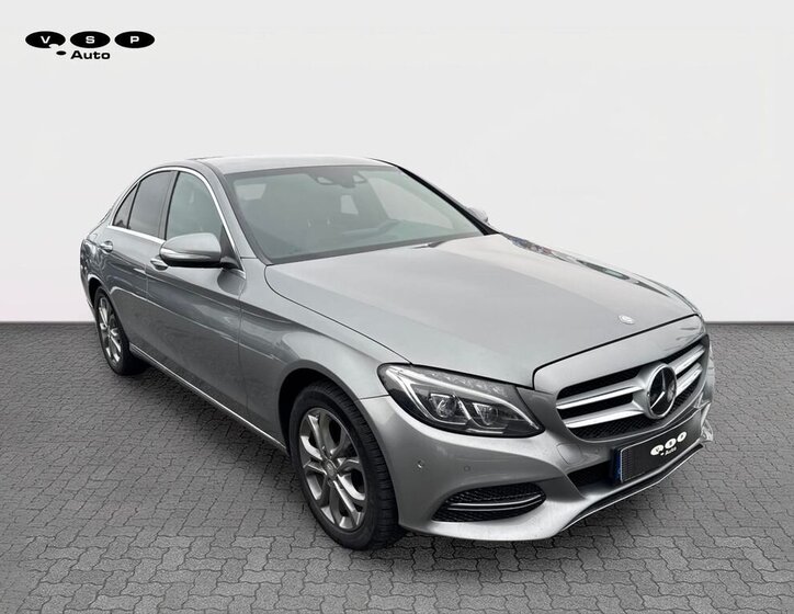 Mercedes-Benz Třídy C Sedan 2,1 l 150 kw