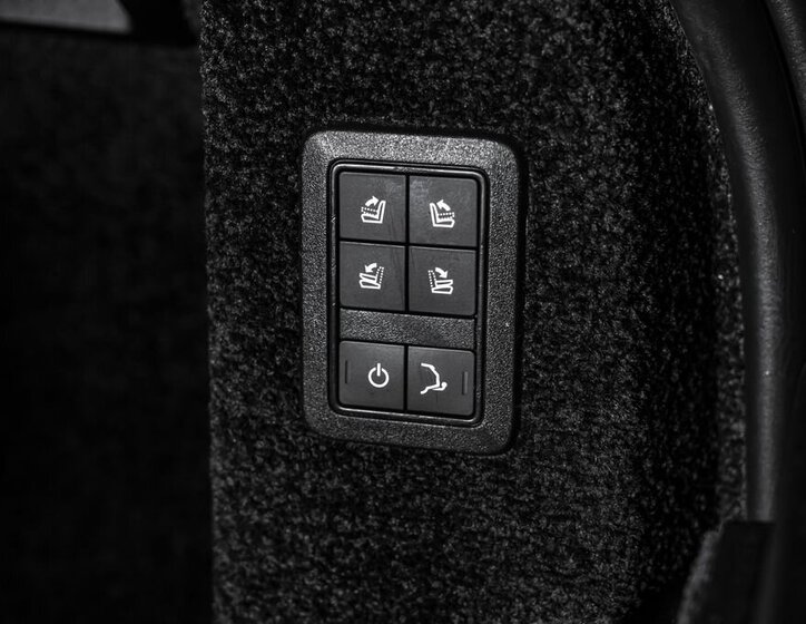 Land Rover Range Rover SUV 4,4 l 250 kw