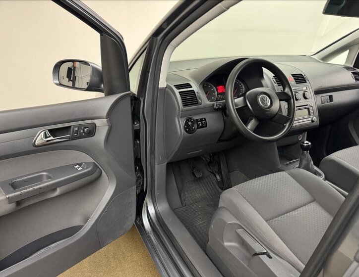 Volkswagen Touran MPV 1,6 l 75 kw