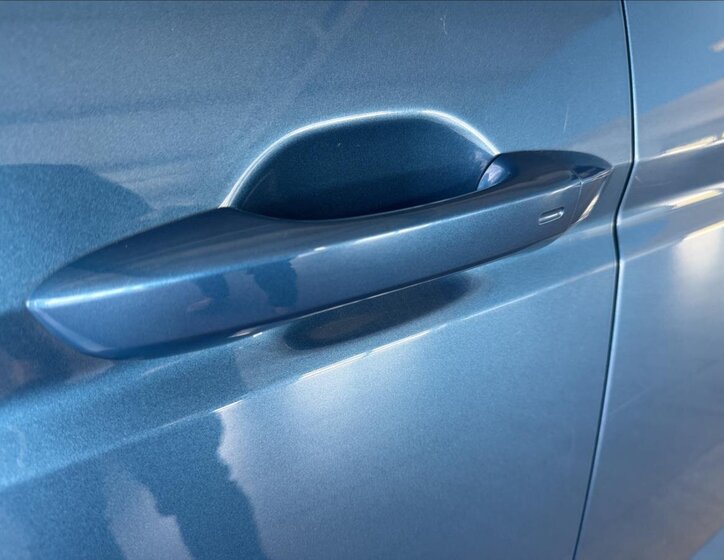 Volkswagen Touran Kombi 1,5 l 110 kw