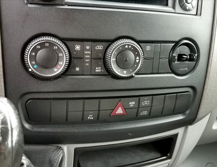 Volkswagen Crafter 10